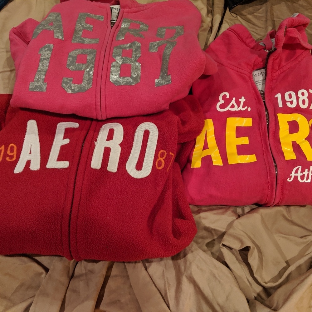 3 Aeropostale Sweatshirt